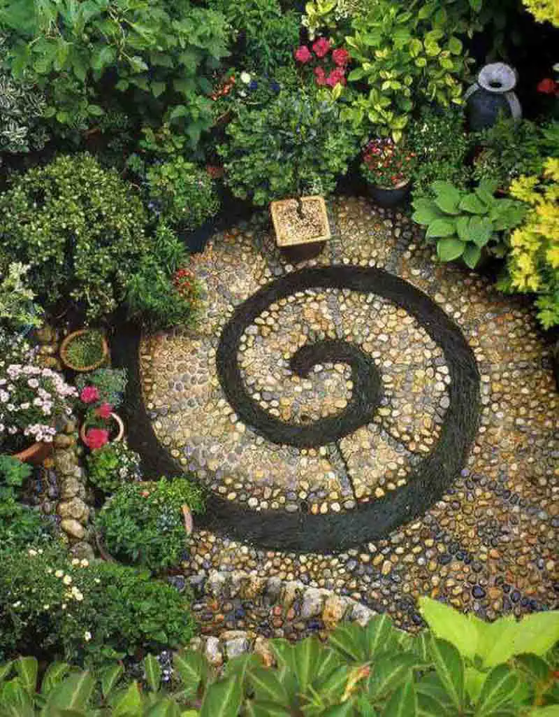 Contrasting Spiral Rock Garden
