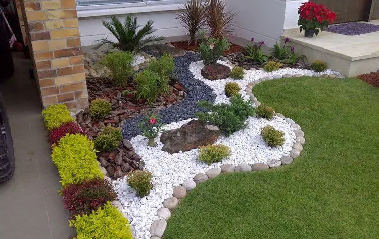 Stone Edging With Rocks