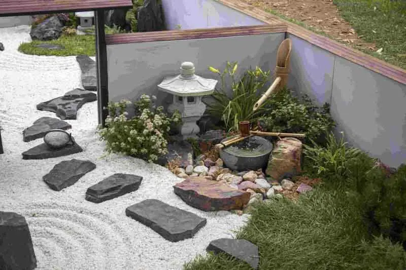 Traditional Zen-Style Japanese Garden